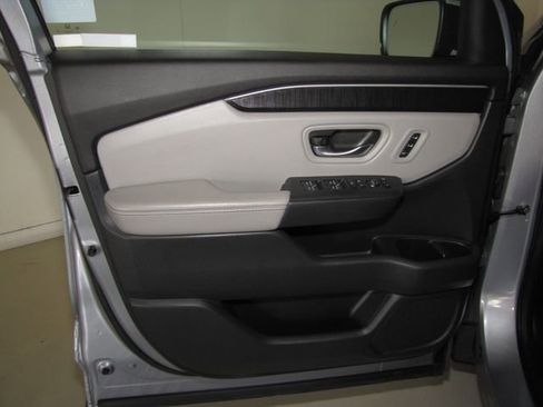 Certified 2023 Honda Pilot Elite image 11