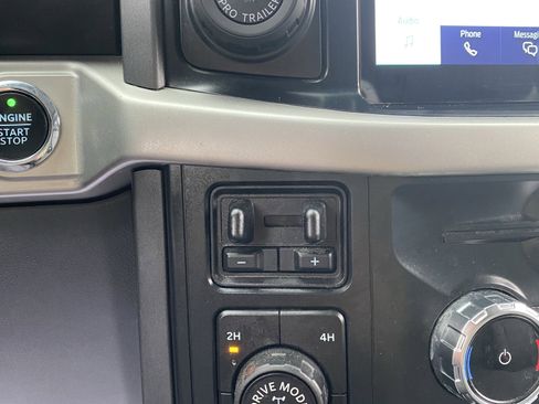 Used 2022 Ford F150 XLT w/ Equipment Group 302A High image 16