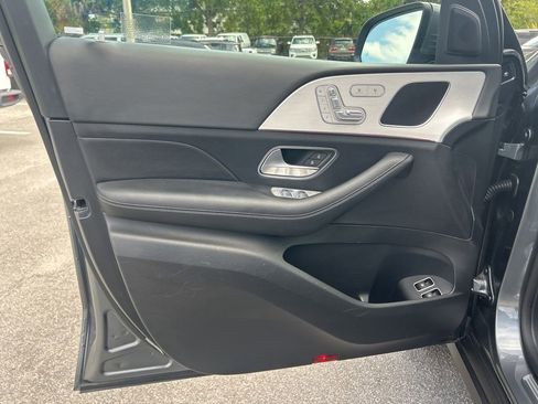 Used 2024 Mercedes-Benz GLE 450e 4MATIC image 32