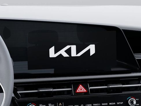 New 2025 Kia Niro SX Touring image 20