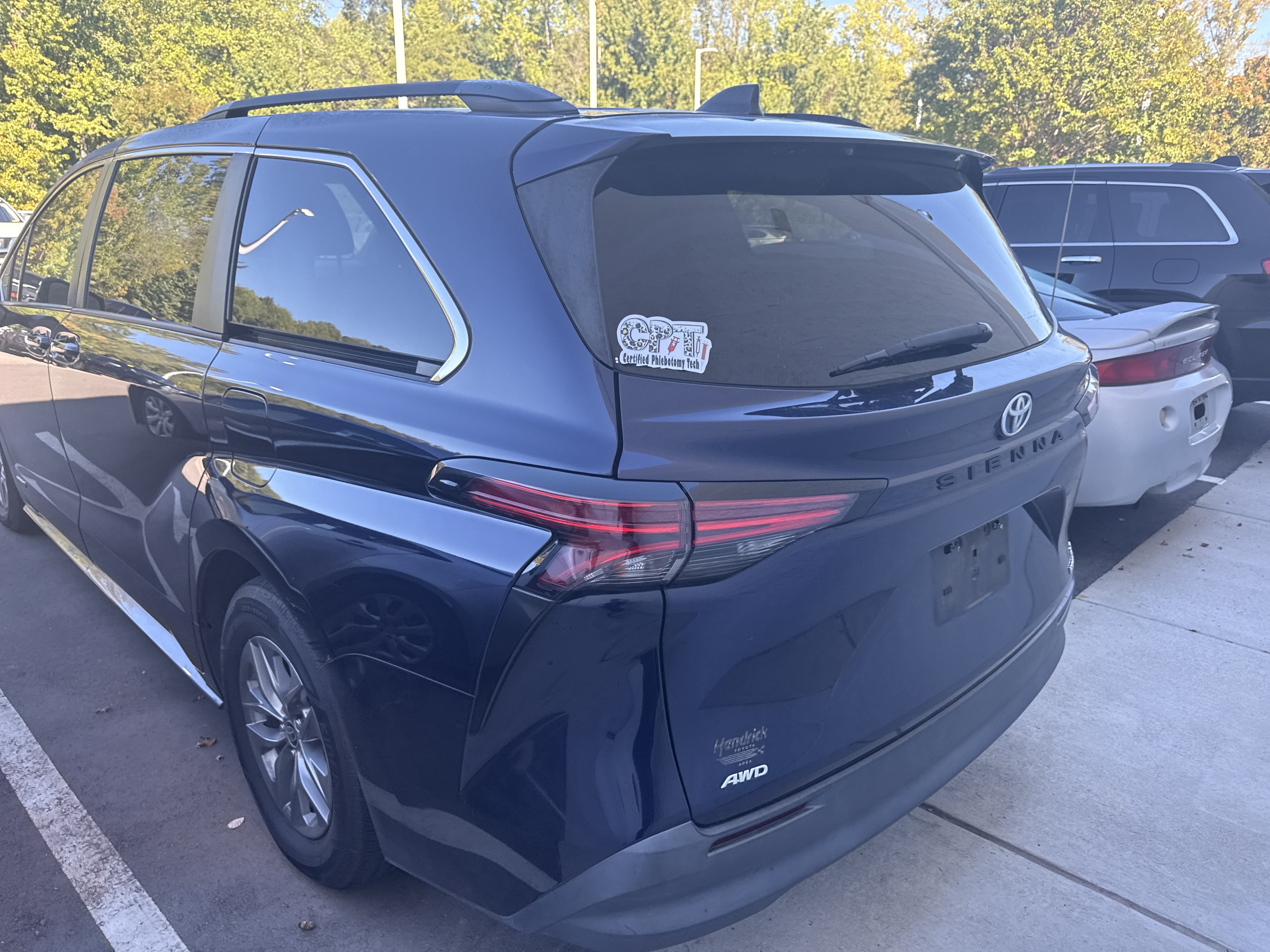 Used 2021 Toyota Sienna LE w/ LE Plus Package AWD/4WD image 45