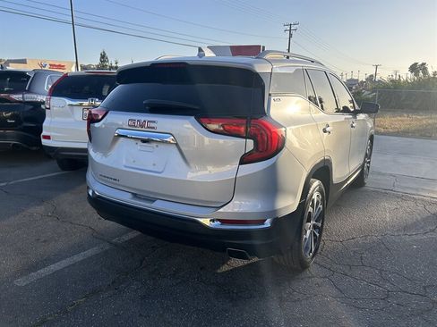 Used 2019 GMC Terrain SLT image 11