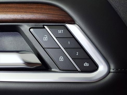 Used 2025 GMC Sierra 1500 Denali Ultimate image 18