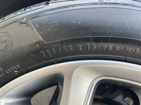 Used 2022 Jeep Compass Limited image 32