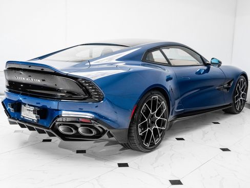 Used 2025 Aston Martin Vanquish image 47