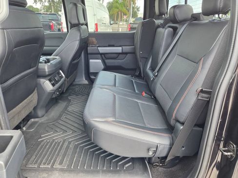 Used 2022 Ford F150 Lariat AWD/4WD image 8