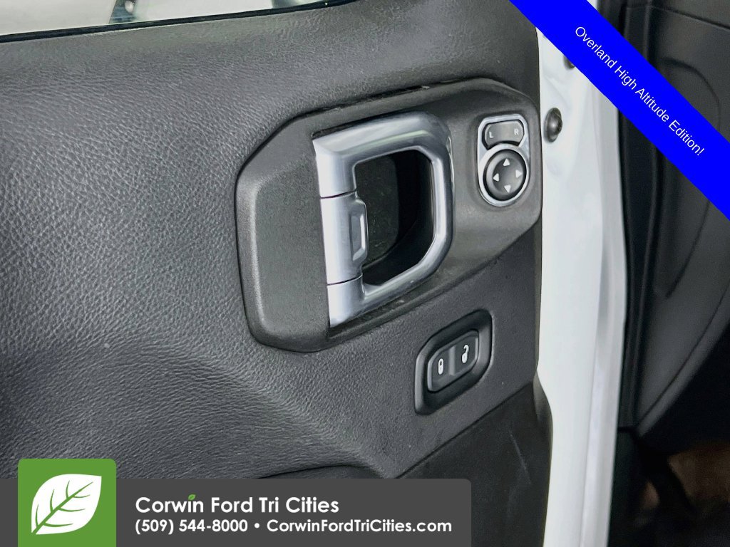 Used 2023 Jeep Gladiator Overland AWD/4WD image 11