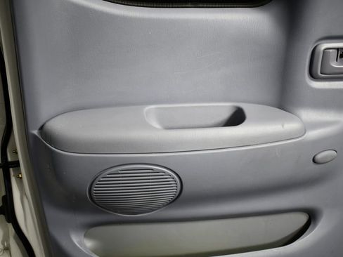 Used 2000 Toyota Tundra SR5 image 26