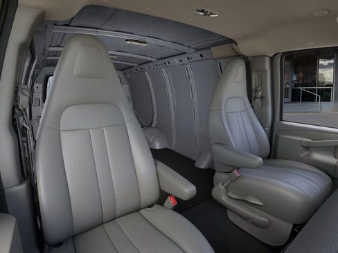 New 2025 Chevrolet Express 2500 Work Van w/ Communications Package image 17