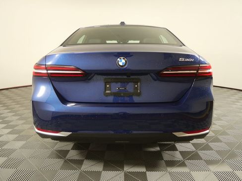 Used 2026 BMW 530i image 4