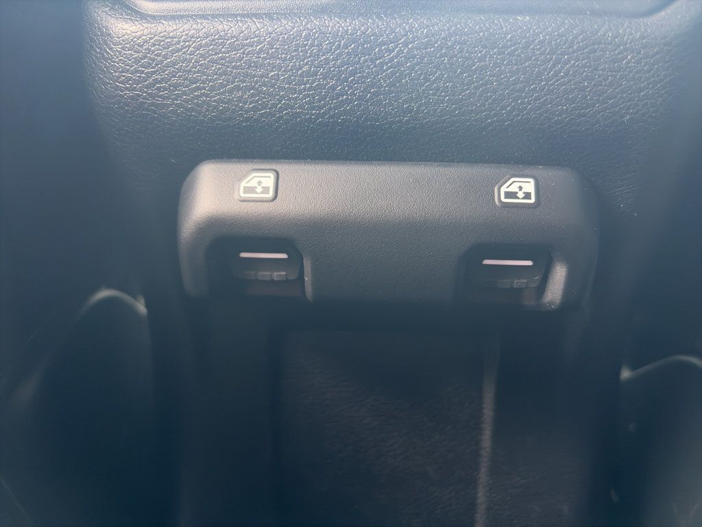 Used 2022 Jeep Gladiator Sport AWD/4WD image 14