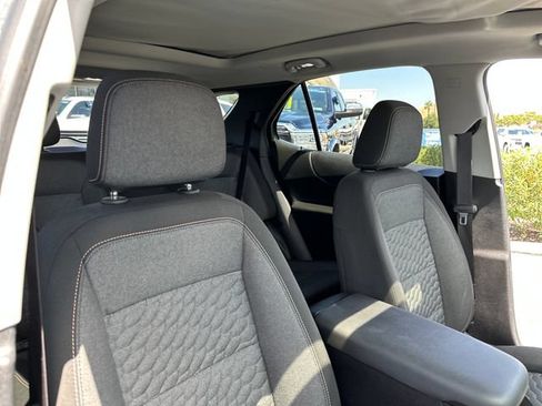 Used 2019 Chevrolet Equinox LT w/ Sun & Navigation Package FWD image 30