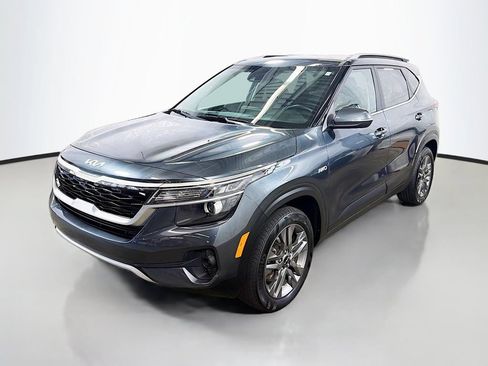 Used 2023 Kia Seltos S AWD/4WD image 5