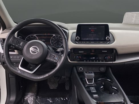 Used 2021 Nissan Rogue SV w/ Premium Package FWD image 11