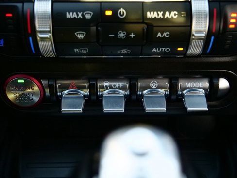 Used 2022 Ford Mustang GT Premium image 17