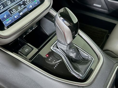 Used 2025 Subaru Outback Onyx Edition image 24