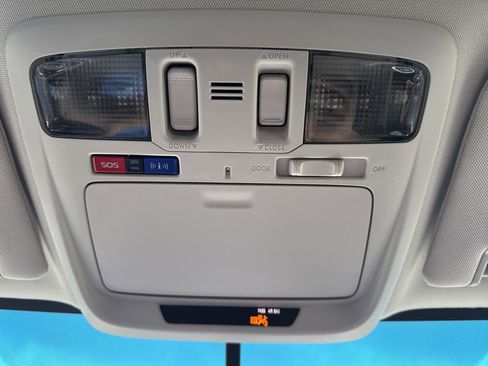 Used 2016 Subaru Outback 2.5i Premium image 22