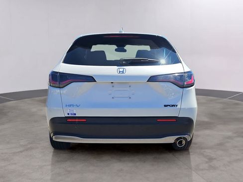 Certified 2025 Honda HR-V Sport image 5