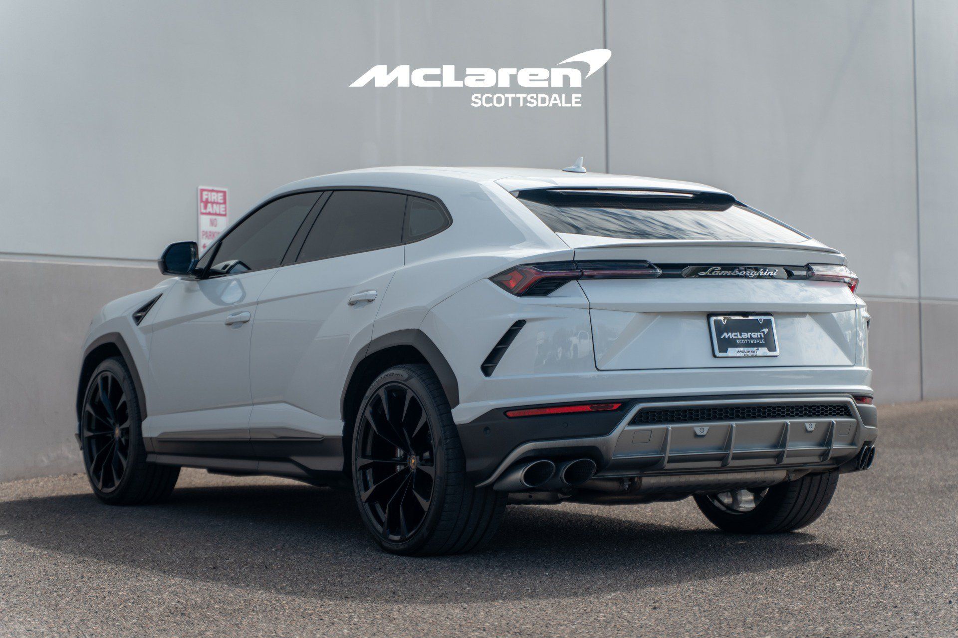 Used 2022 Lamborghini Urus AWD/4WD image 5