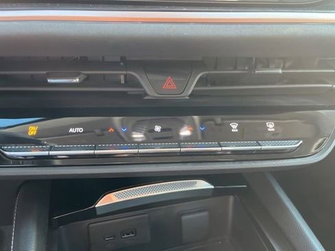Used 2024 Buick Envision Sport Touring AWD/4WD image 14