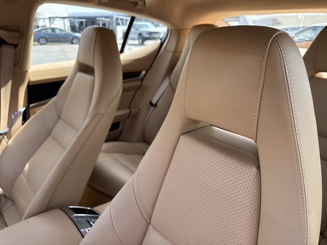 Used 2014 Porsche Panamera S RWD image 21