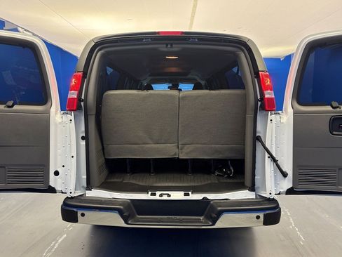 New 2025 Chevrolet Express 3500 LS w/ Chrome Appearance Package image 25