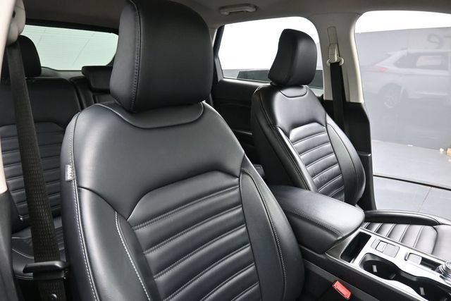 Used 2024 Ford Edge SEL AWD/4WD image 33