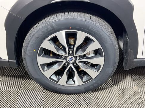 Used 2023 Subaru Outback Touring XT AWD/4WD image 28