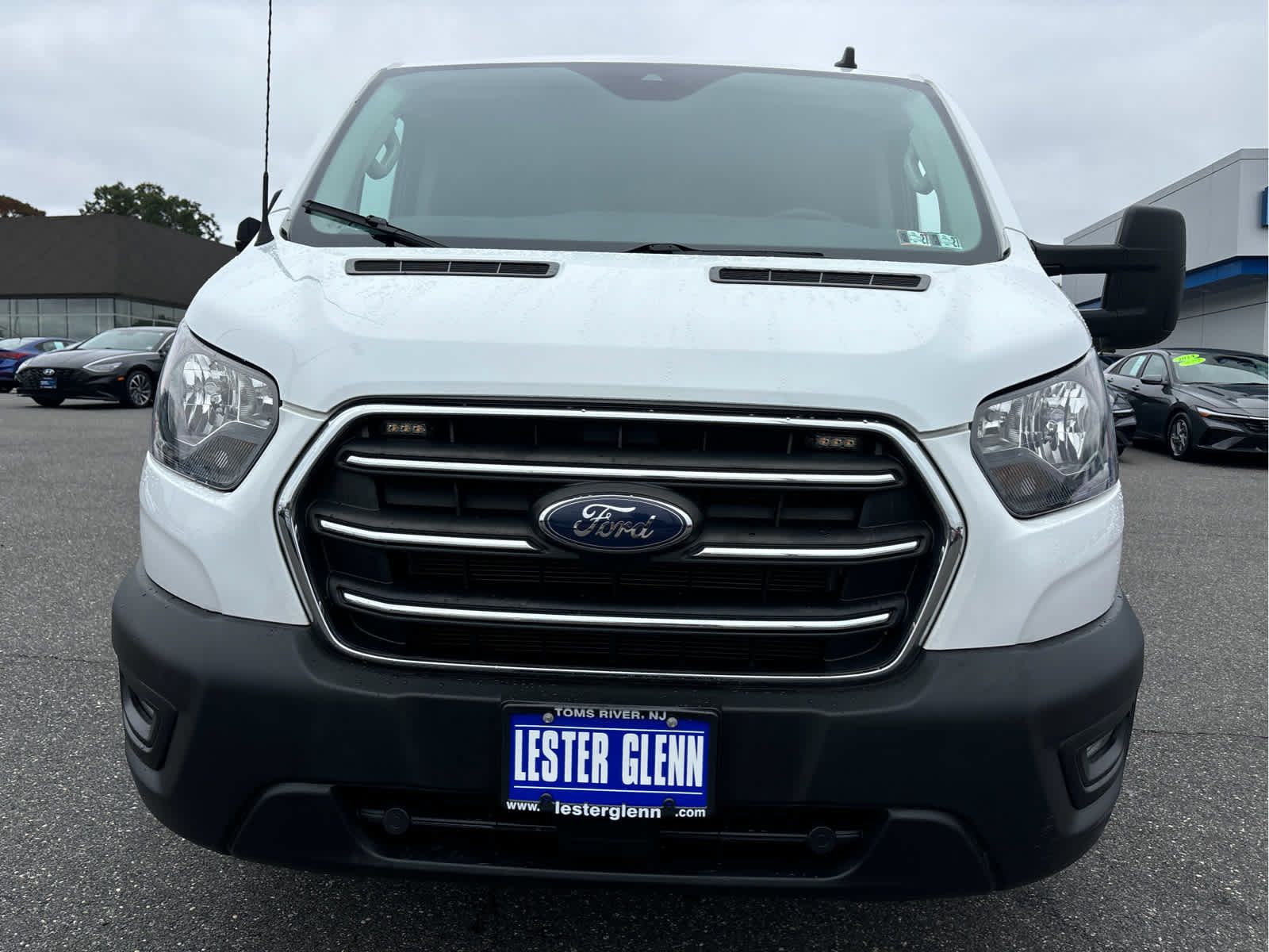Used 2020 Ford Transit 150 Low Roof RWD image 4