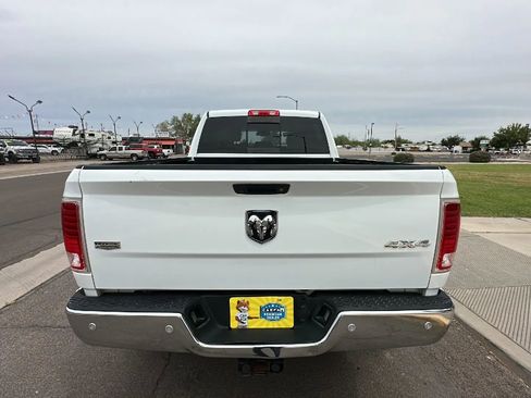 Used 2017 RAM 2500 Laramie AWD/4WD image 3