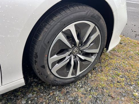 Used 2022 Honda Accord EX-L image 6