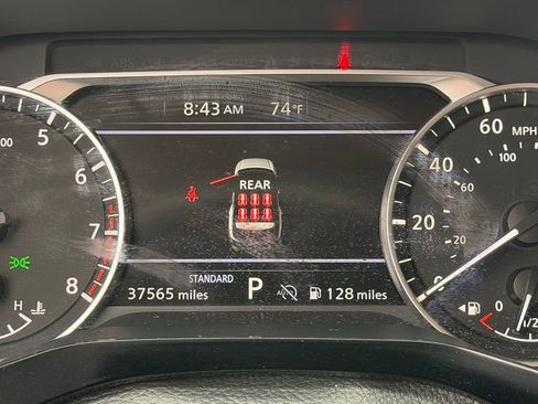 Used 2025 Nissan Pathfinder SV FWD image 28