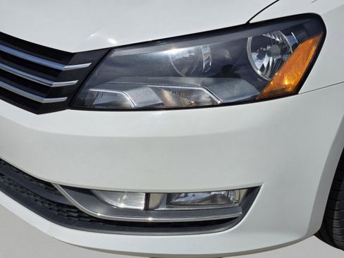 Used 2015 Volkswagen Passat 1.8T Limited Edition image 16