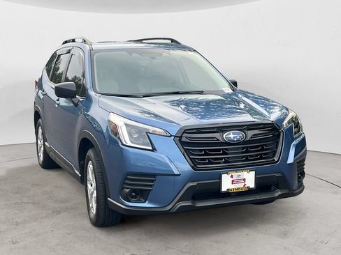 Used 2023 Subaru Forester AWD/4WD image 3