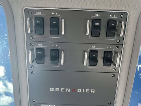 Used 2024 INEOS Grenadier Station Wagon AWD/4WD image 31