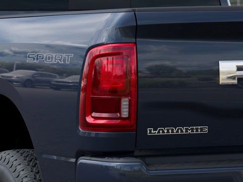 New 2026 RAM 2500 Laramie w/ Sport Appearance Package AWD/4WD image 11