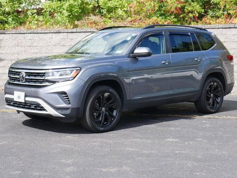 Used 2022 Volkswagen Atlas SE image 1