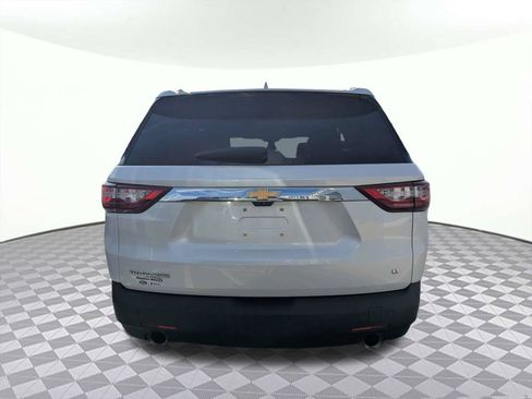Used 2018 Chevrolet Traverse LT FWD image 4
