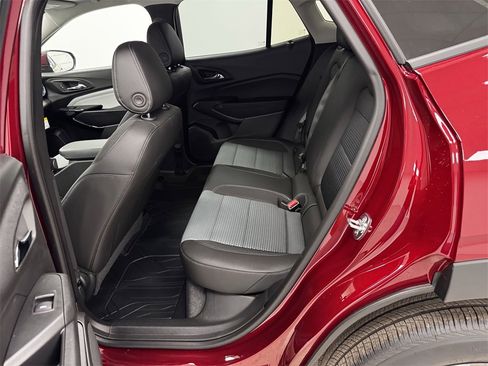 New 2025 Chevrolet Trax LT w/ Driver Confidence Package image 12