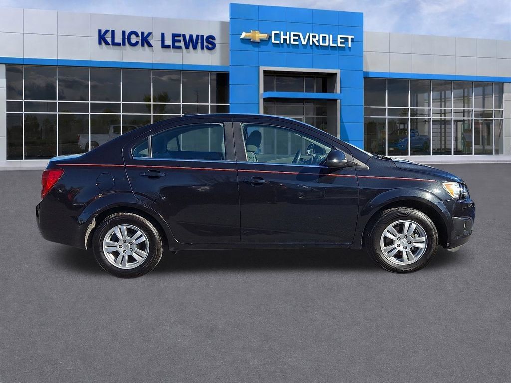Used 2015 Chevrolet Sonic LT FWD image 9