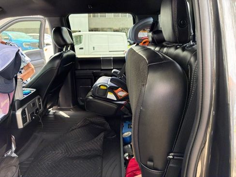 Used 2019 Ford F150 Lariat AWD/4WD image 17