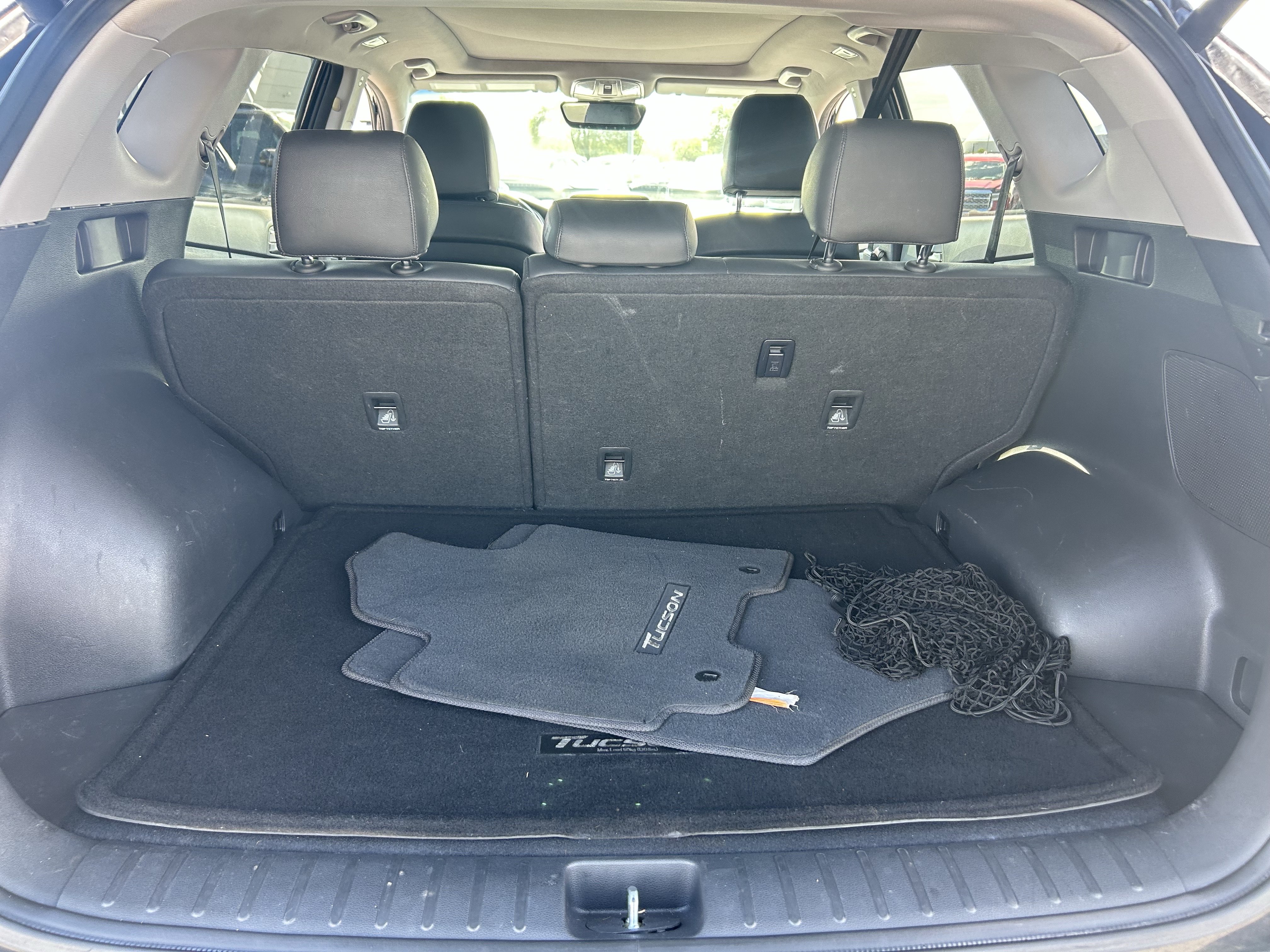 Used 2019 Hyundai Tucson Ultimate w/ Cargo Package FWD image 10