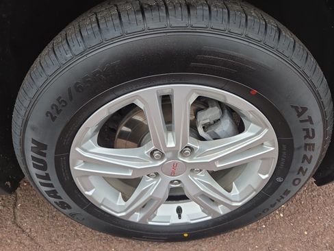 Used 2020 GMC Terrain SLE image 9