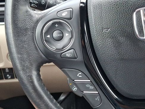 Used 2018 Honda Ridgeline RTL-E image 23