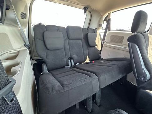 Used 2017 Dodge Grand Caravan SE w/ Power Window Group image 31