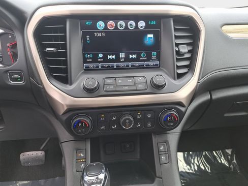 Used 2019 GMC Acadia Denali image 21