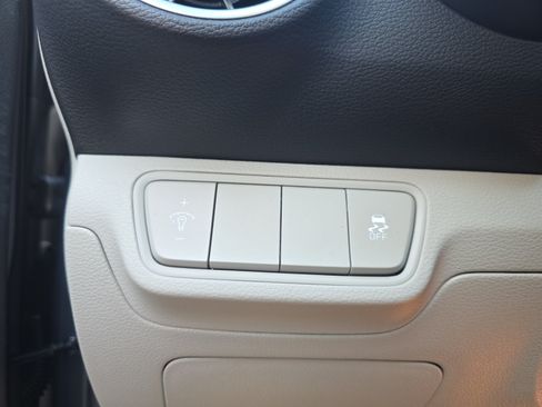 Certified 2023 Kia Forte LXS FWD image 25