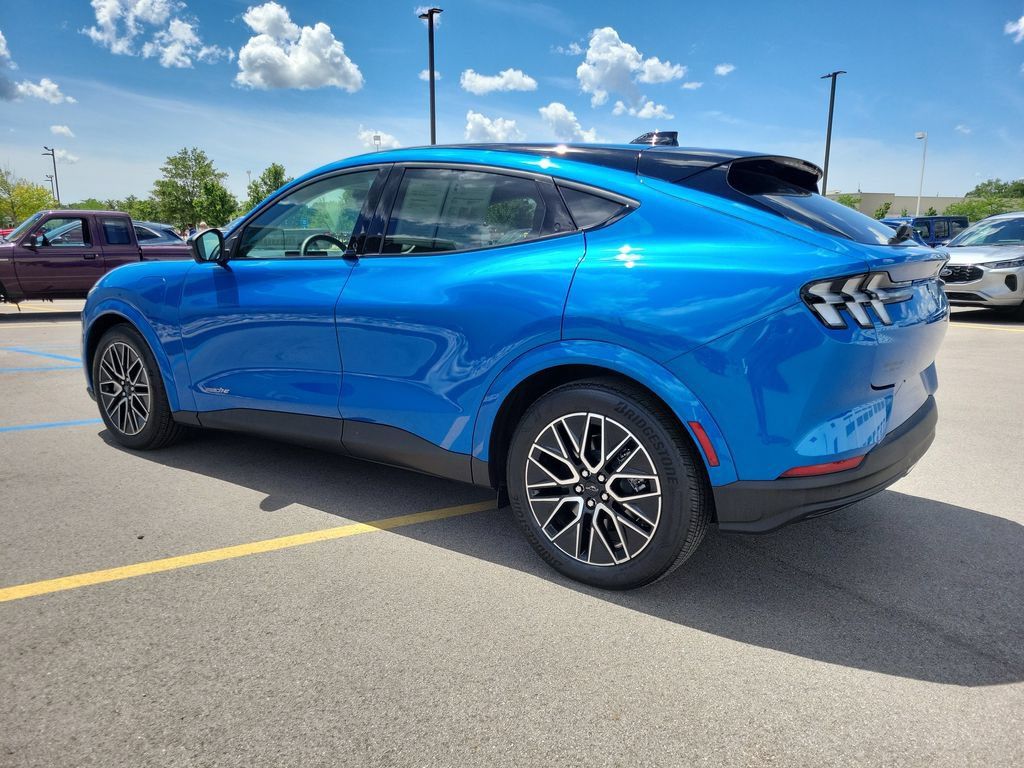 Used 2025 Ford Mustang Mach-E Premium RWD image 3