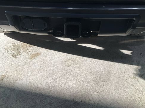 Used 2018 Jeep Grand Cherokee Overland w/ Jeep Active Safety Group image 29