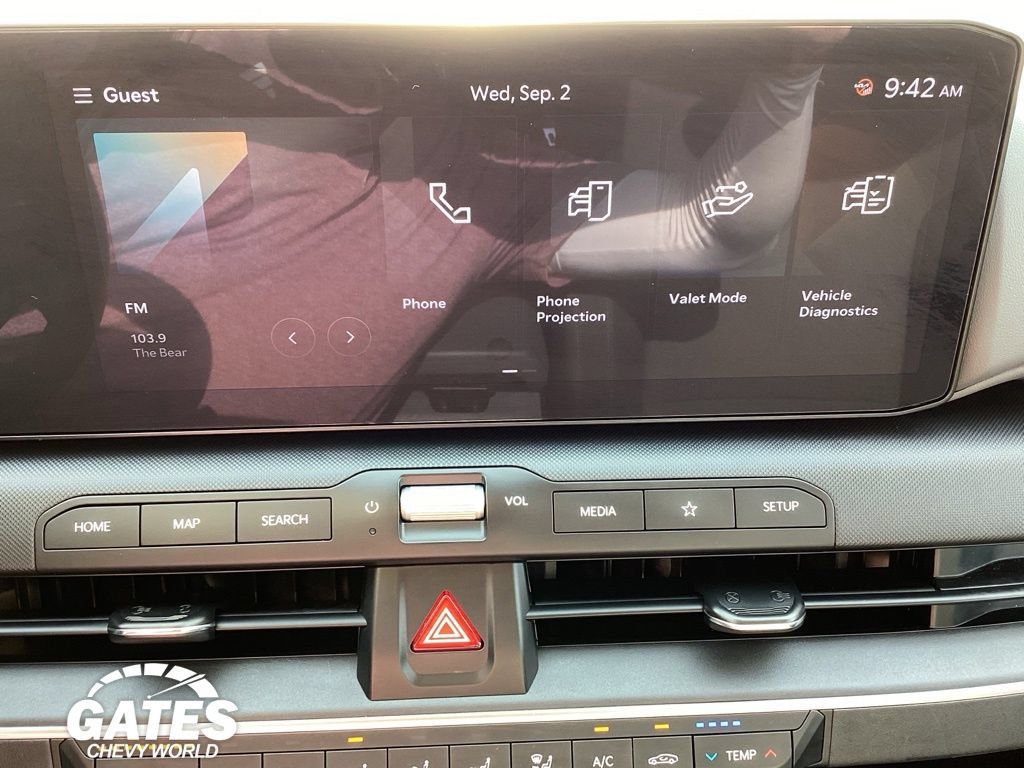 Used 2025 Kia K4 FWD image 3